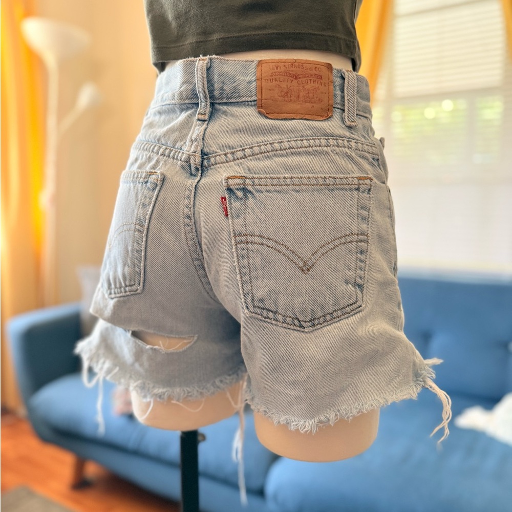 Vintage Levi’s Denim Shorts Size 3 JR